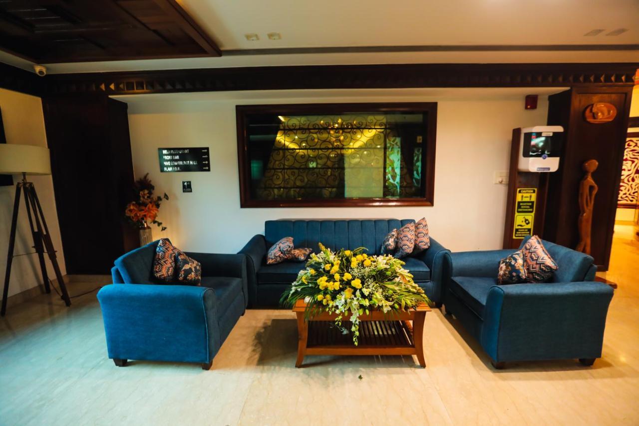 Hotel Saffron Leaf Dehradun Exterior foto