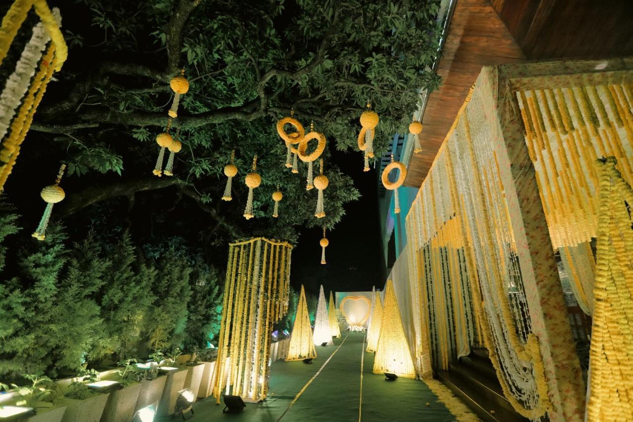 Hotel Saffron Leaf Dehradun Exterior foto
